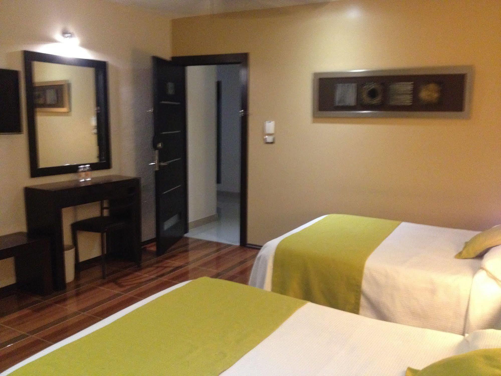 Hotel Majova Inn ג'אלאפה מראה חיצוני תמונה