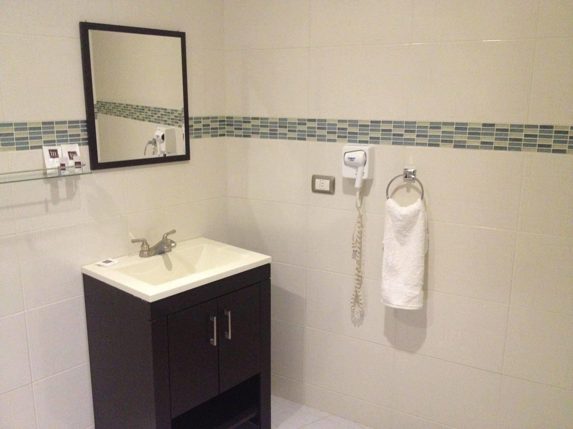 Hotel Majova Inn ג'אלאפה מראה חיצוני תמונה